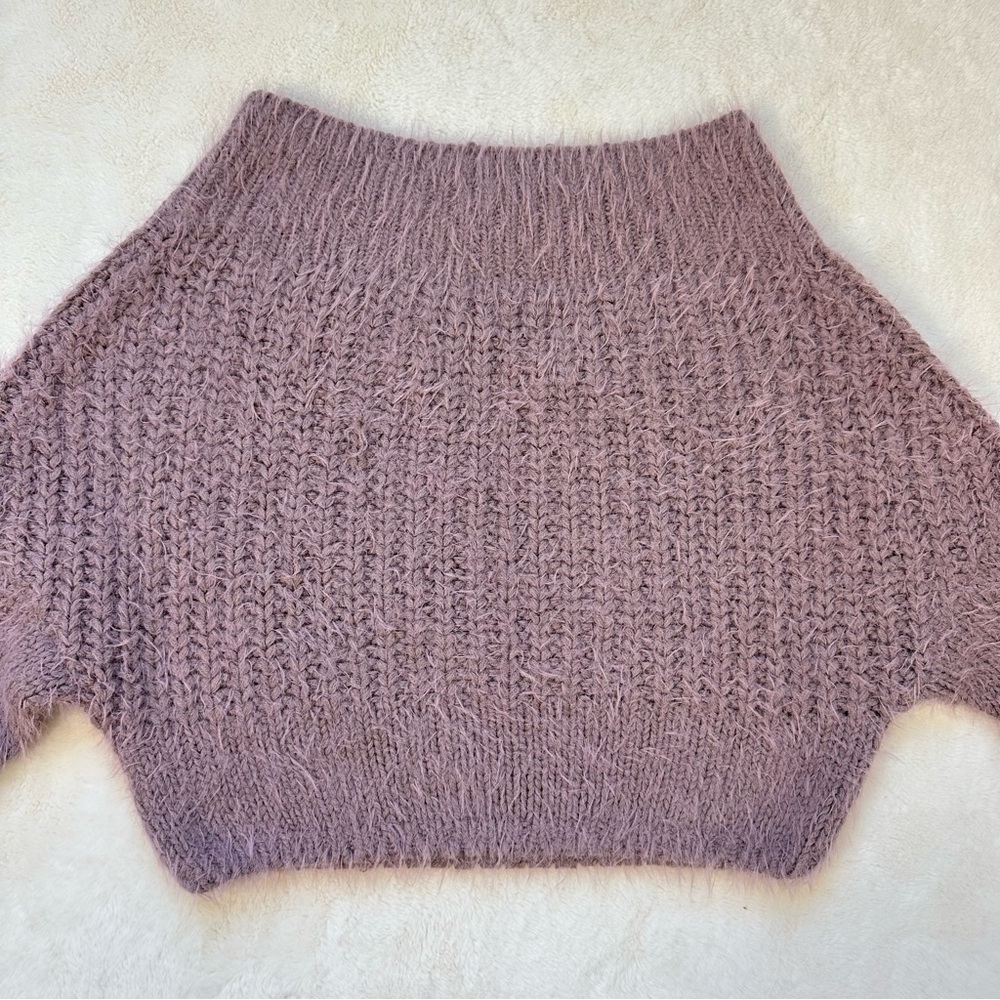 Lulus Carino Dusty Purple Off-the-Shoulder Fuzzy Cropped Sweater Size S/M - Picture 9 of 12